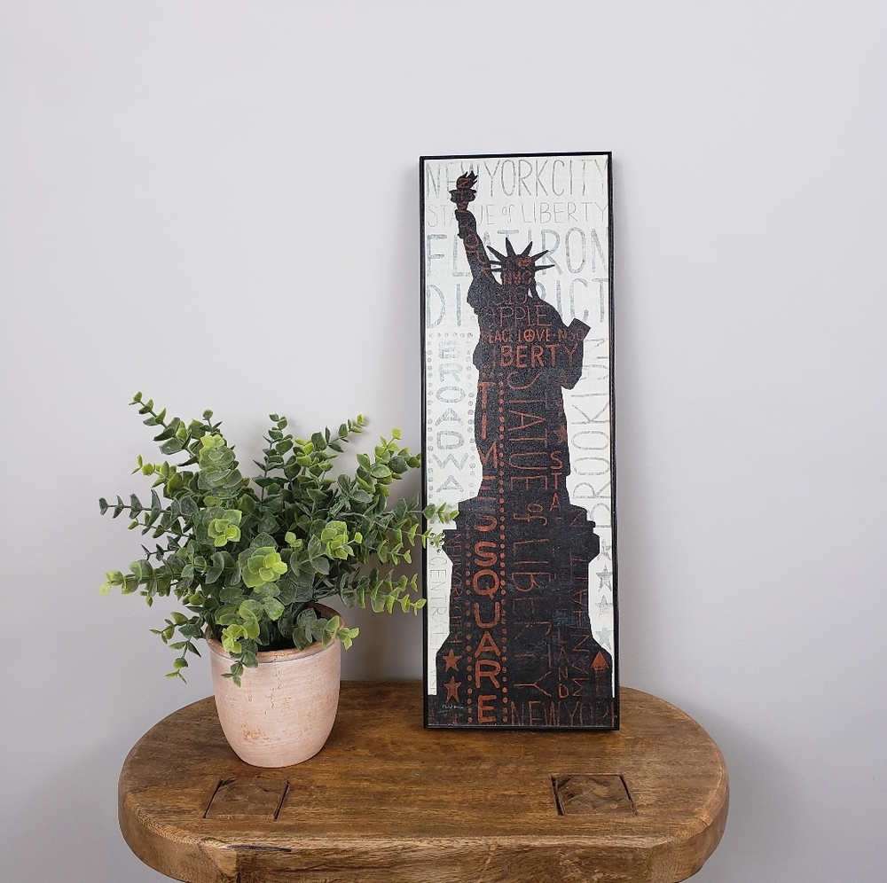 Statue of Liberty - Wall Art/ Decor